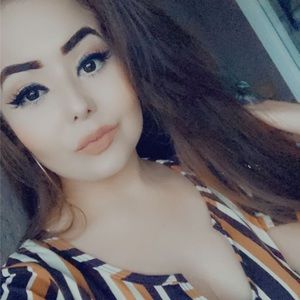 Meet your Posher, Serina